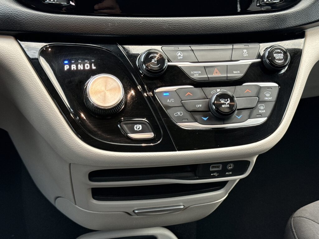 2017 Chrysler Pacifica LX