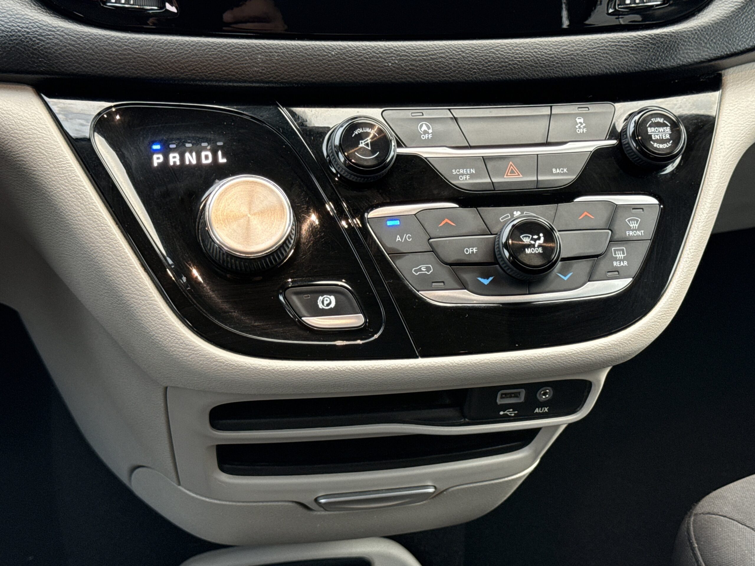 2017 Chrysler Pacifica LX