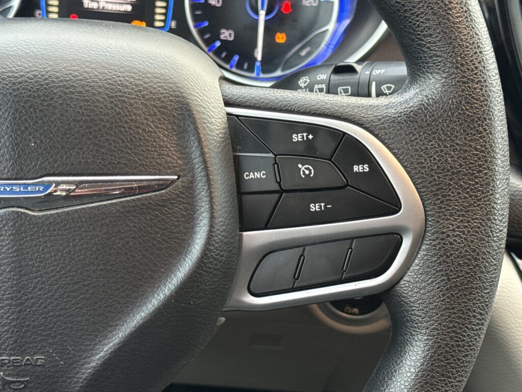 2017 Chrysler Pacifica LX