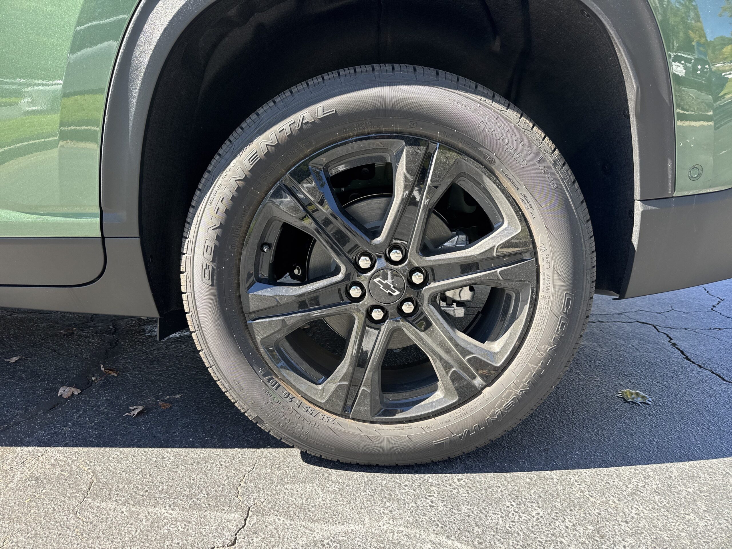2027 Chevrolet Traverse FWD LT