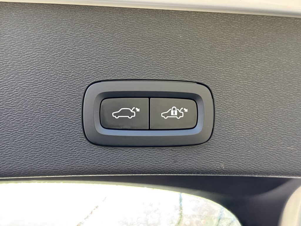 2023 Volvo C40 Recharge Pure Electric Plus