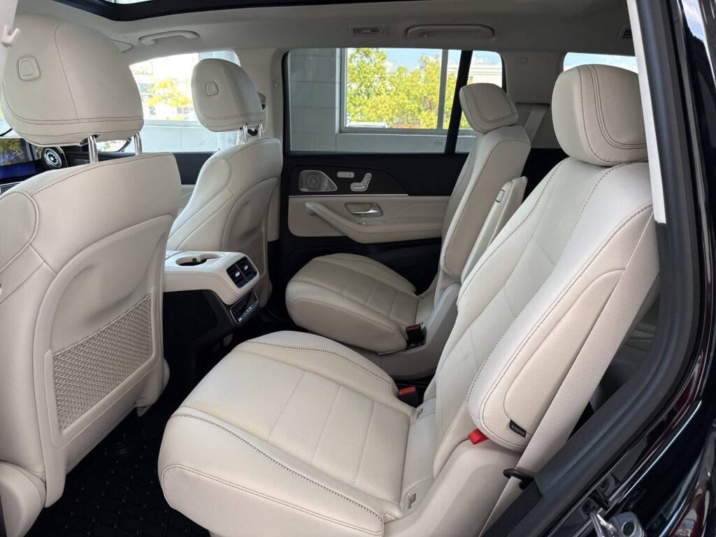2027 Mercedes-Benz  GLS 450