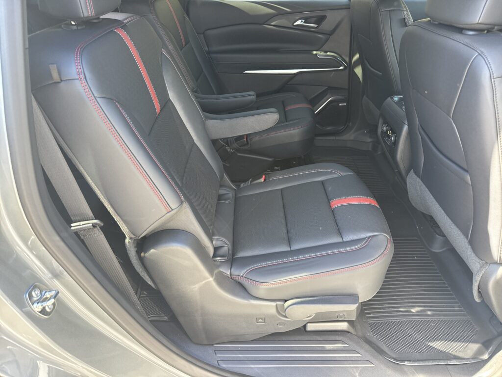 2026 Chevrolet Traverse FWD RS