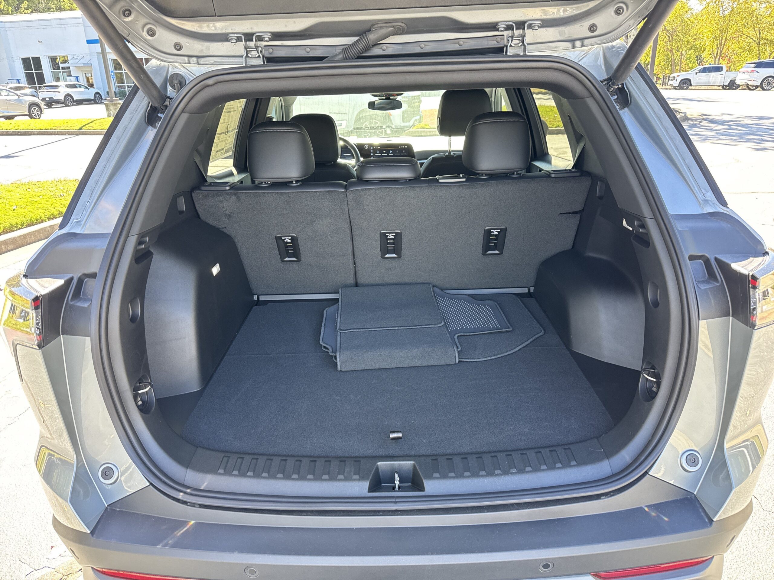 2027 Chevrolet Equinox FWD LT