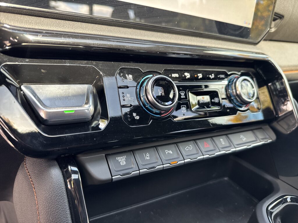 2026 GMC Sierra 2500HD AT4