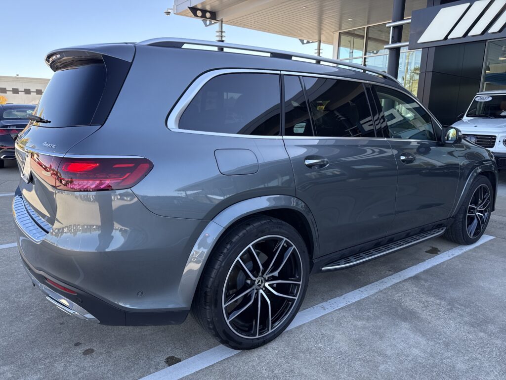 2026 Mercedes-Benz  GLS 450