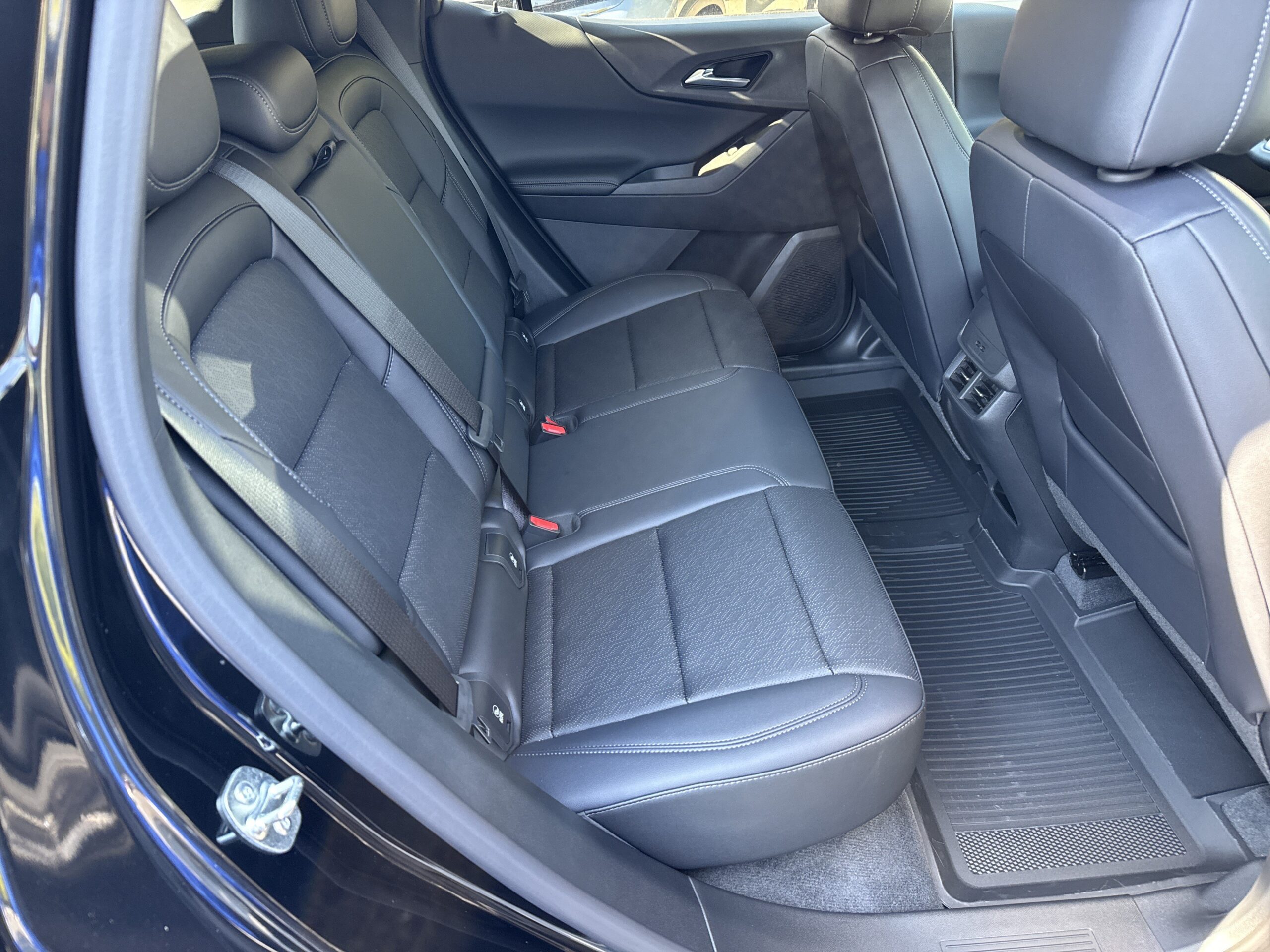2027 Chevrolet Equinox AWD LT