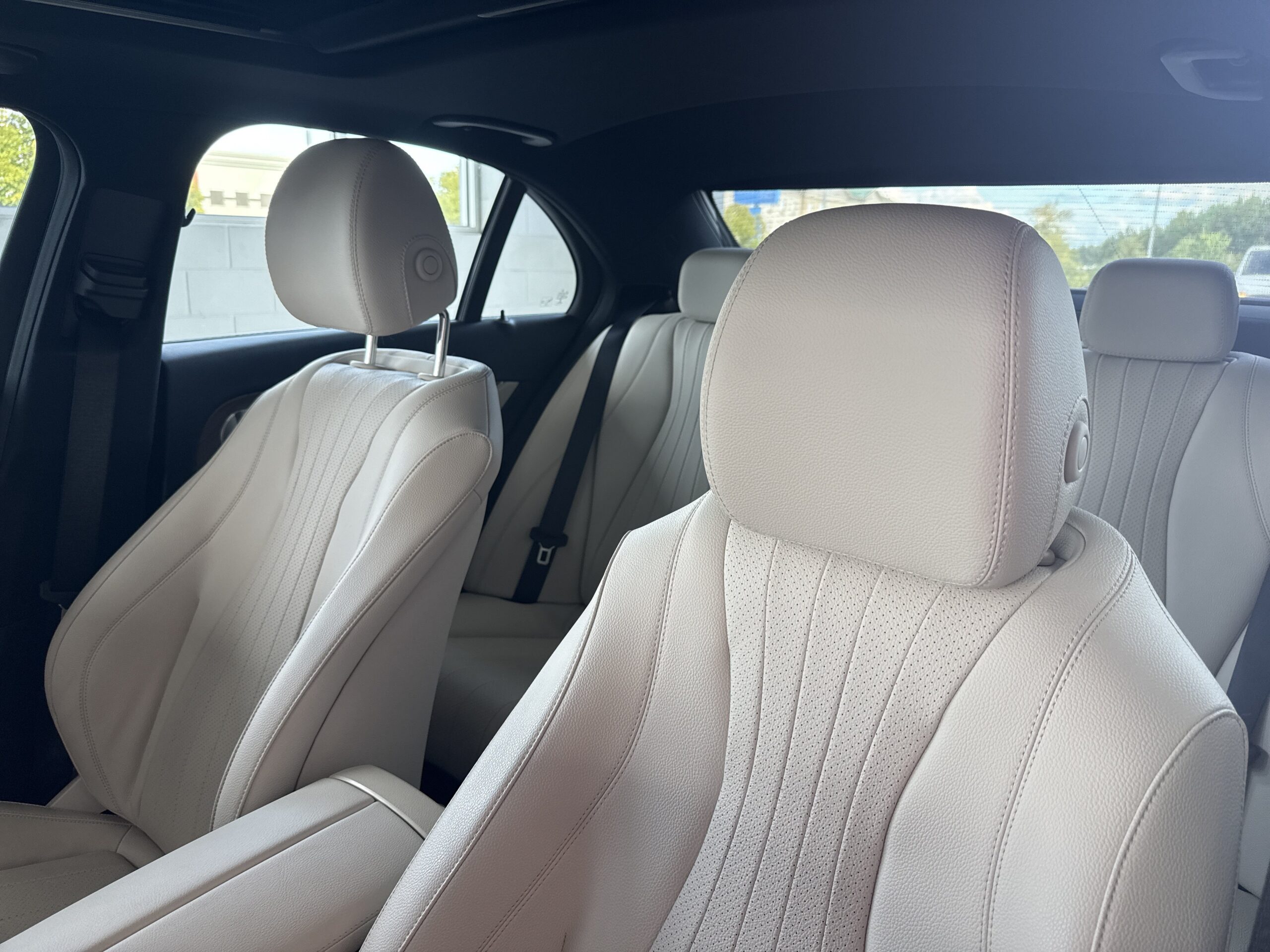 2022 Mercedes-Benz  E 350