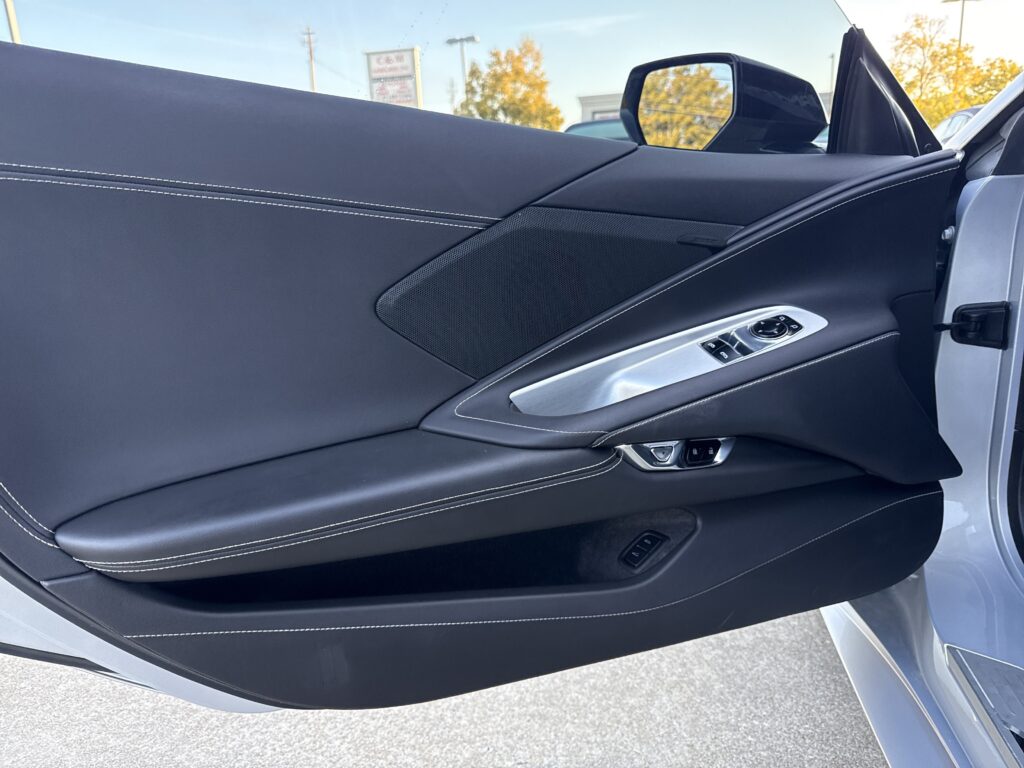 2023 Chevrolet Corvette 1LT
