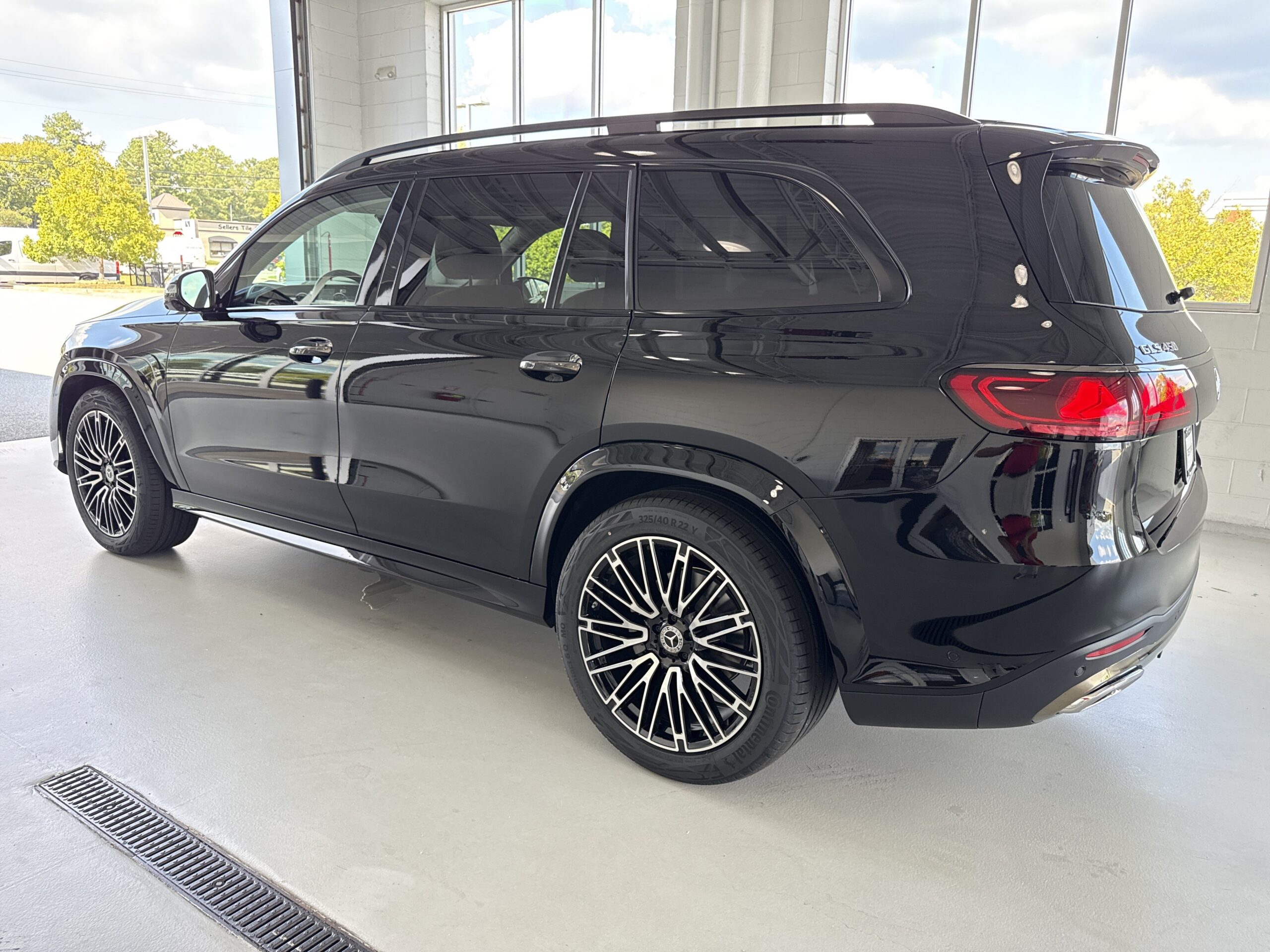 2027 Mercedes-Benz  GLS 450