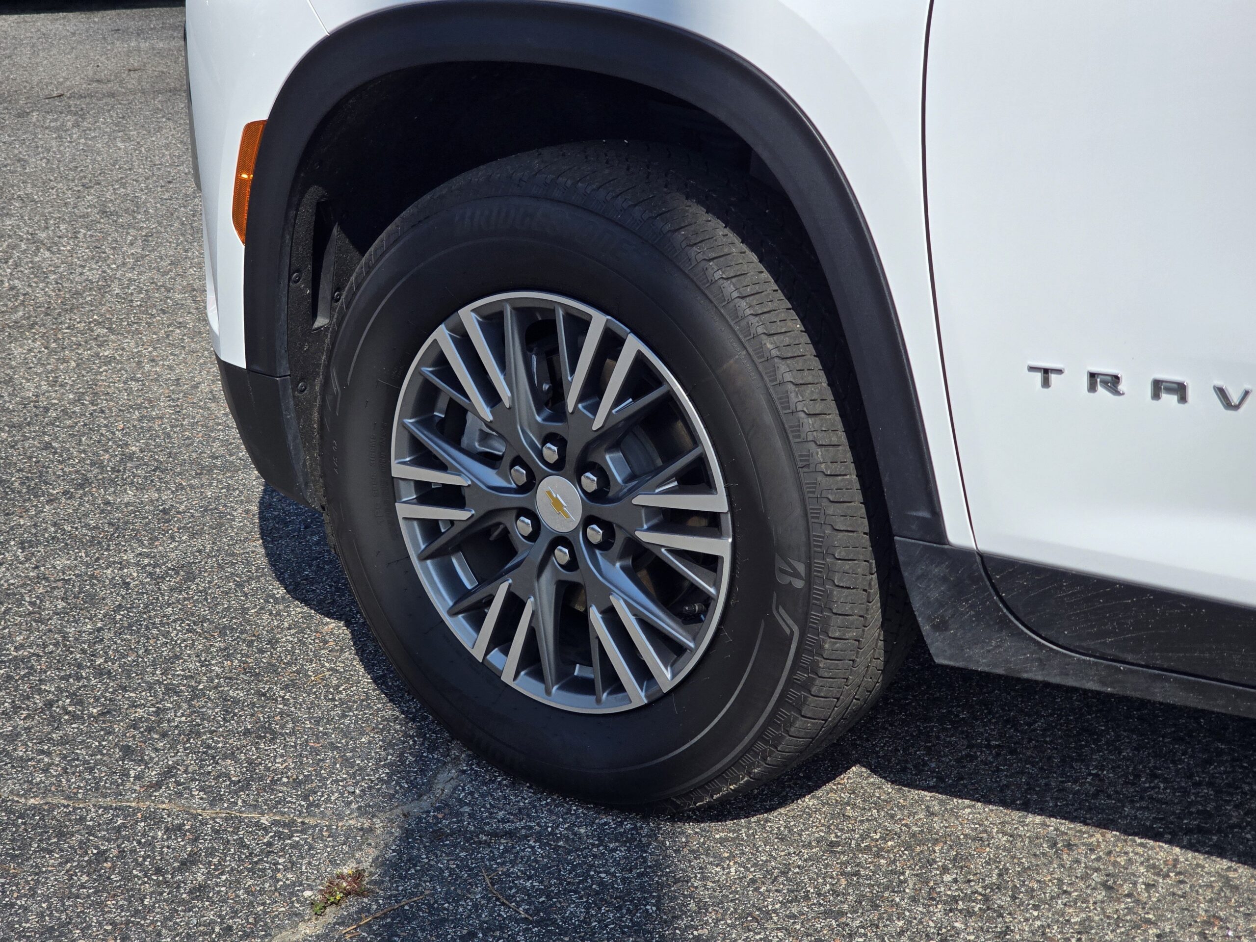 2026 Chevrolet Traverse FWD LT