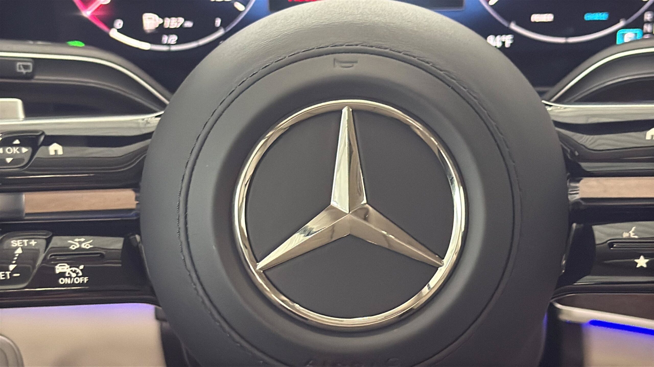 2026 Mercedes-Benz  GLS 450