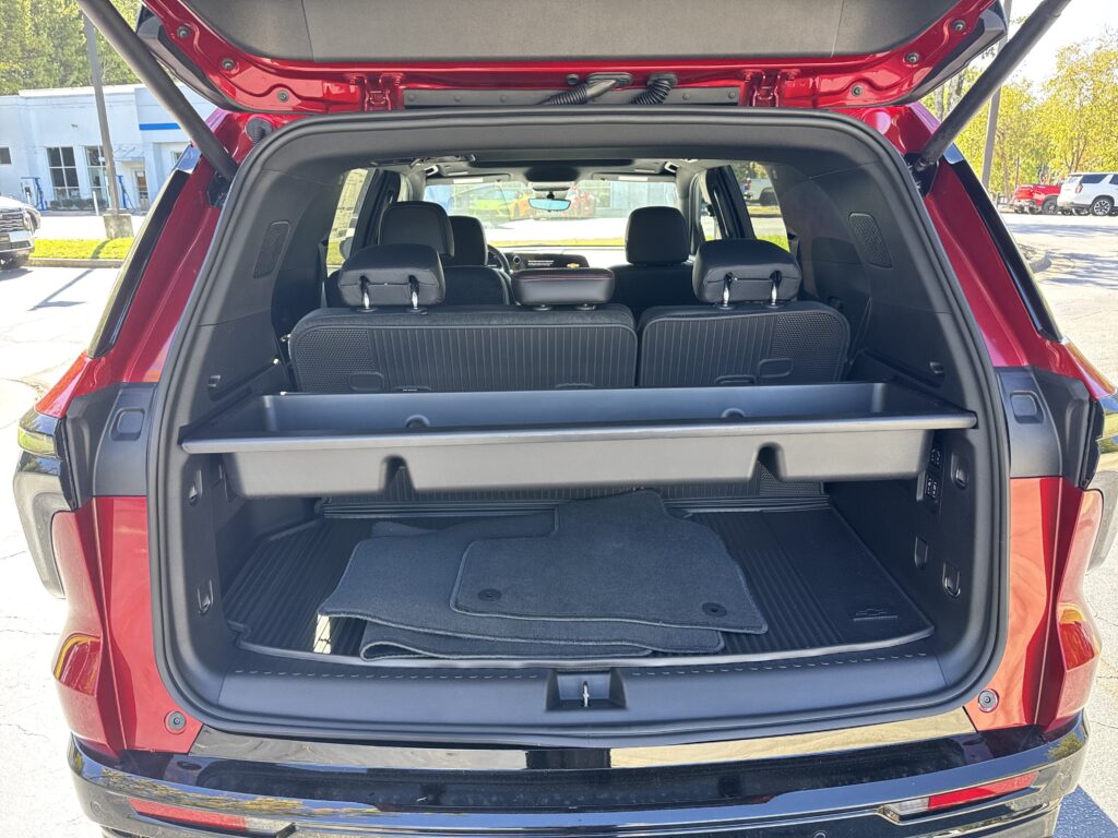 2027 Chevrolet Traverse FWD RS