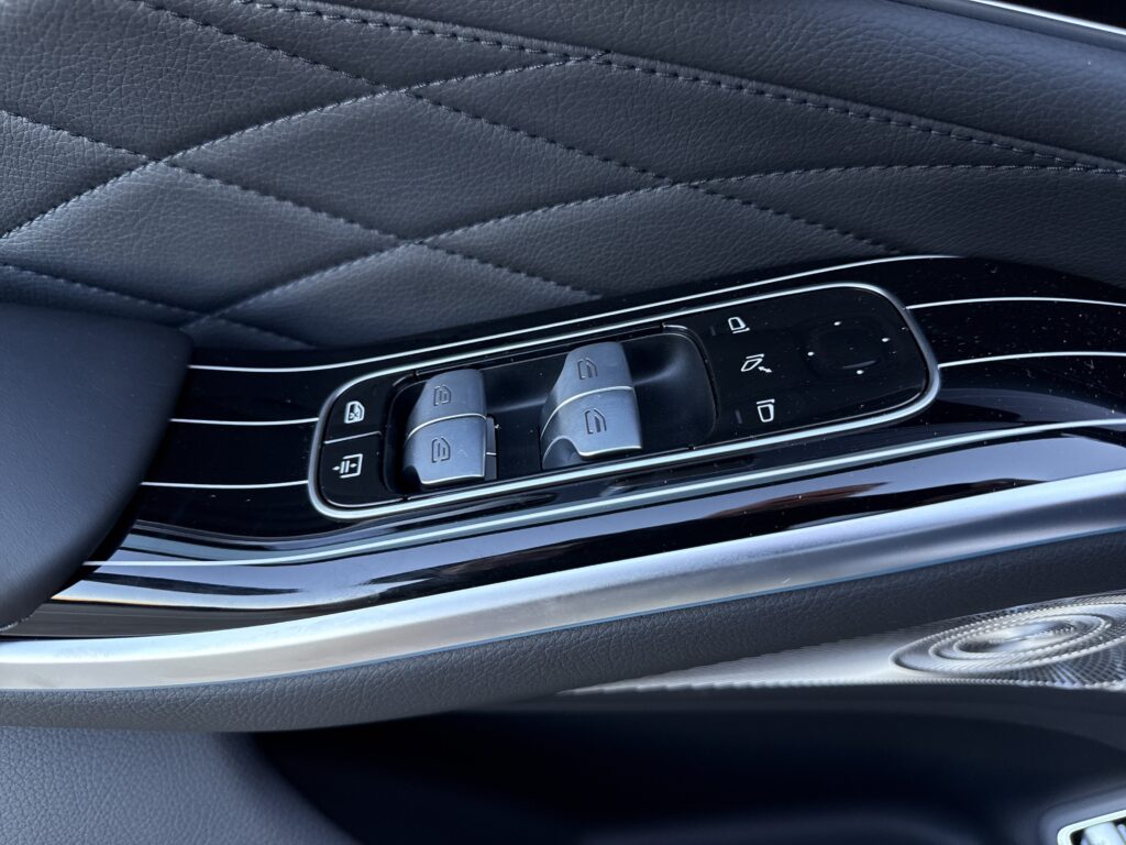 2027 Mercedes-Benz  S 580