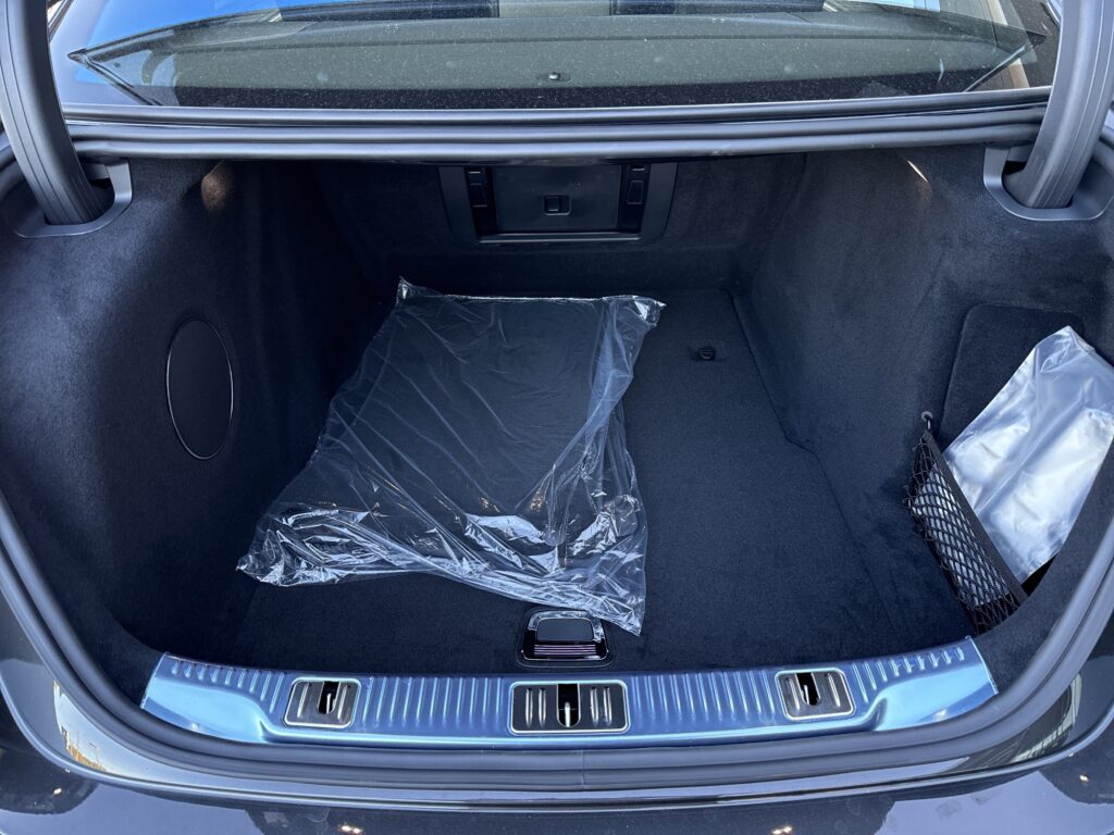 2027 Mercedes-Benz  S 580