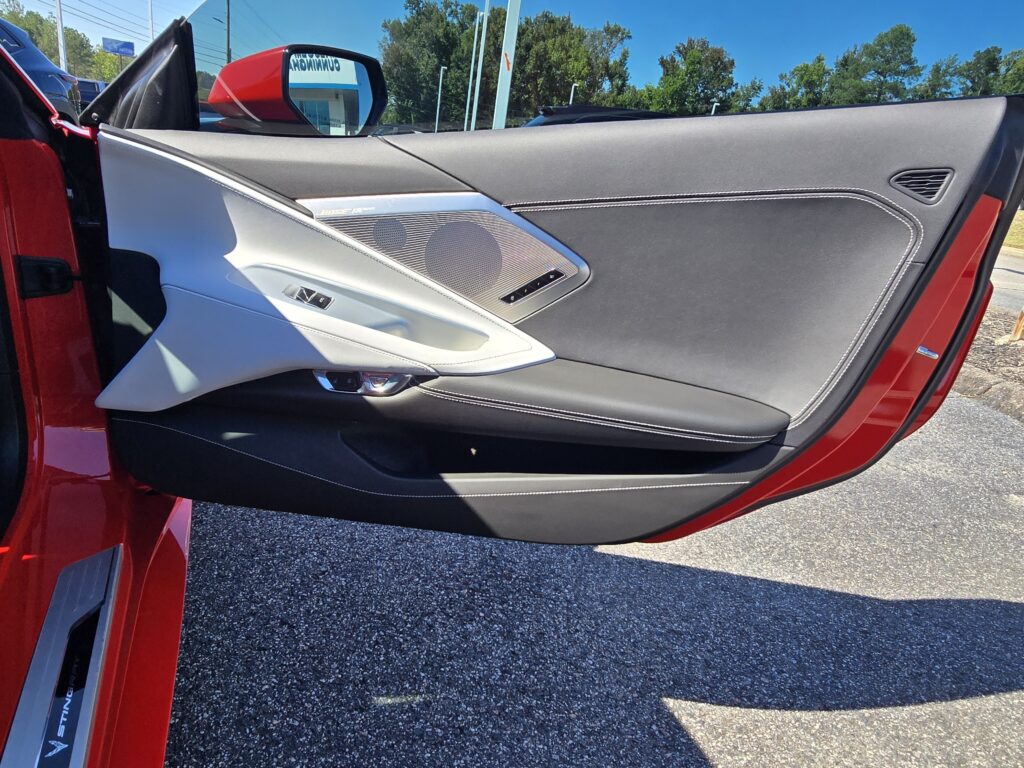 2023 Chevrolet Corvette 2LT