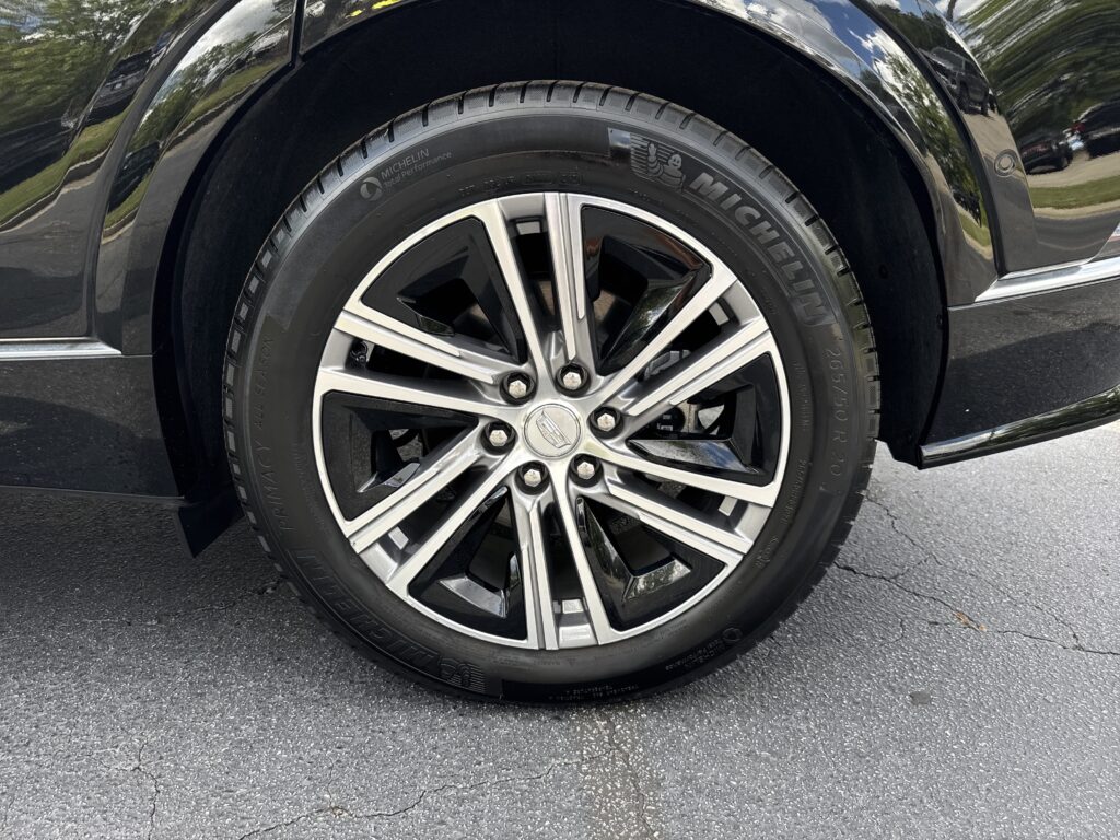 2024 Cadillac LYRIQ Tech