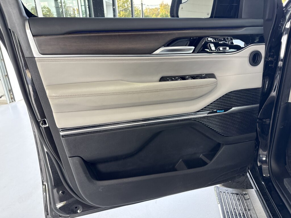 2024 Jeep Grand Wagoneer