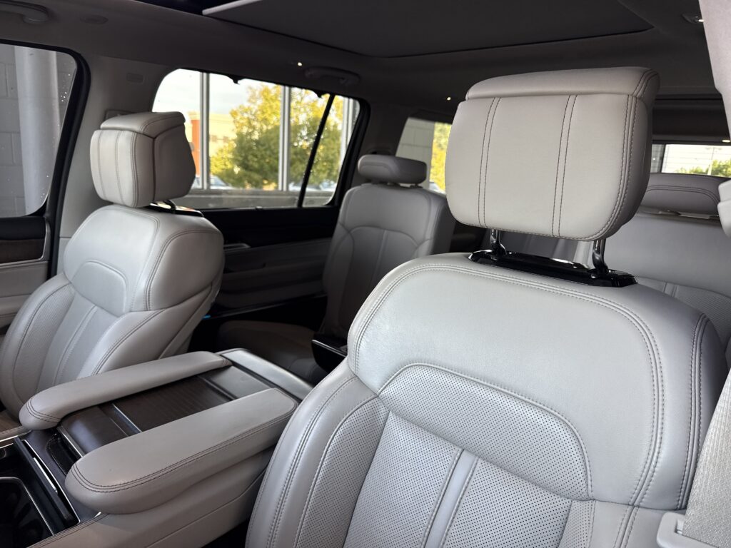 2024 Jeep Grand Wagoneer